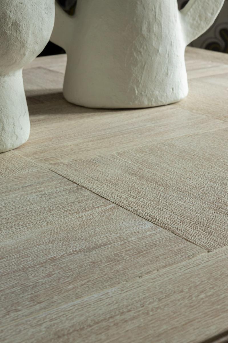 Раздвижной обеденный стол Bywater Washed Acacia