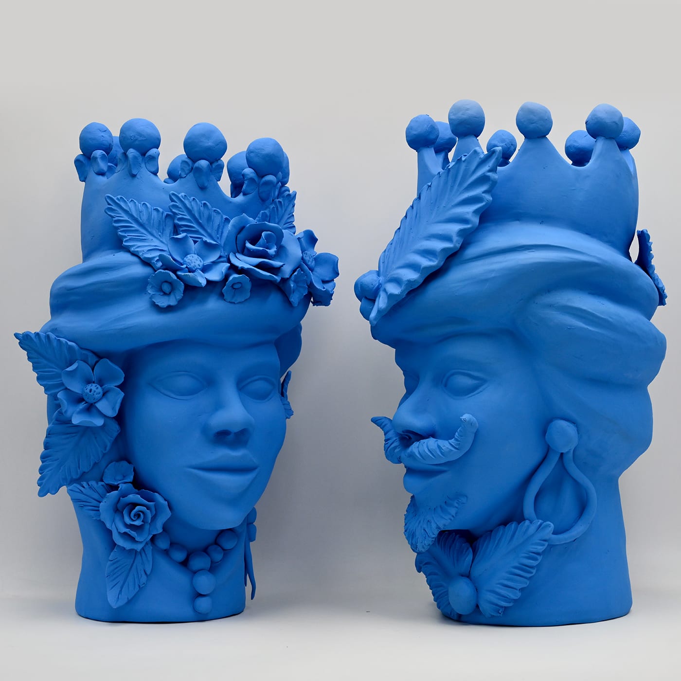 Скульптура синяя Moor's Head