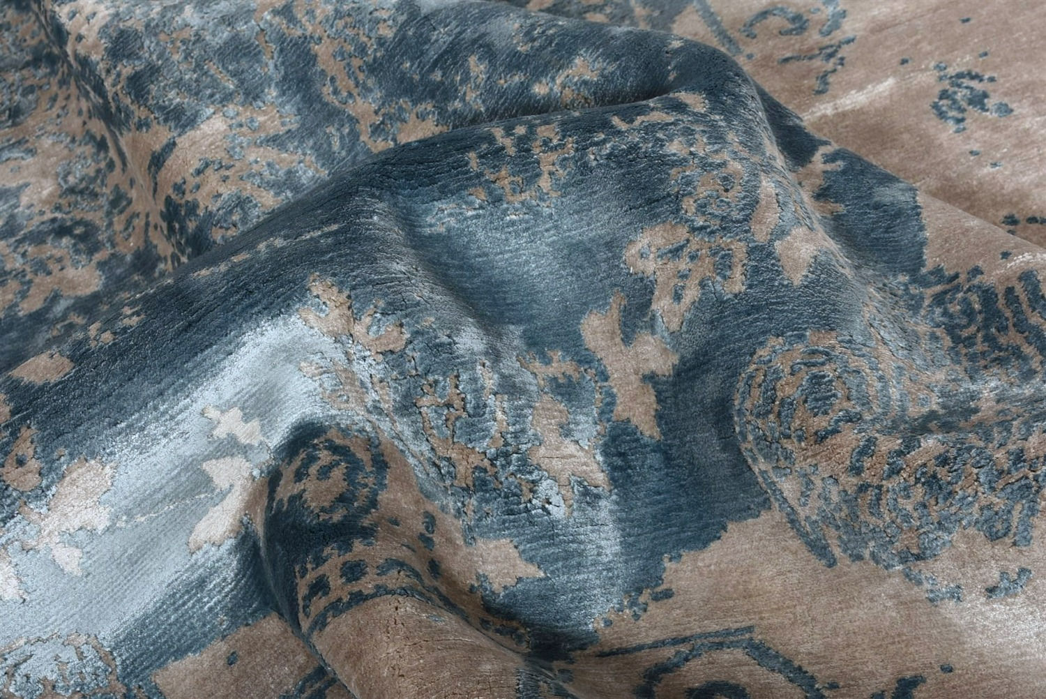 Синий ковер из бамбукового шелка ручной работы