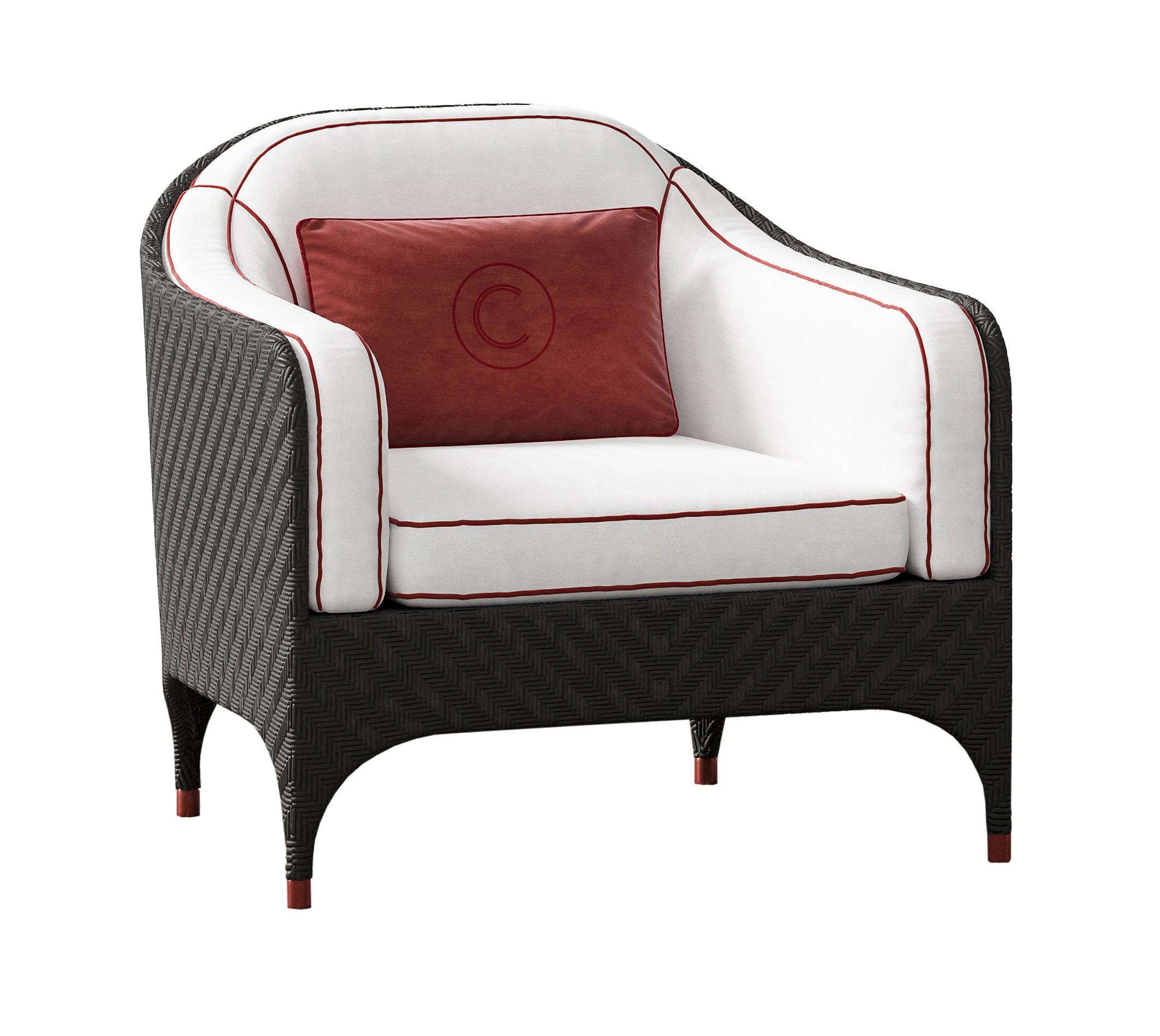 Уличное кресло с подушками