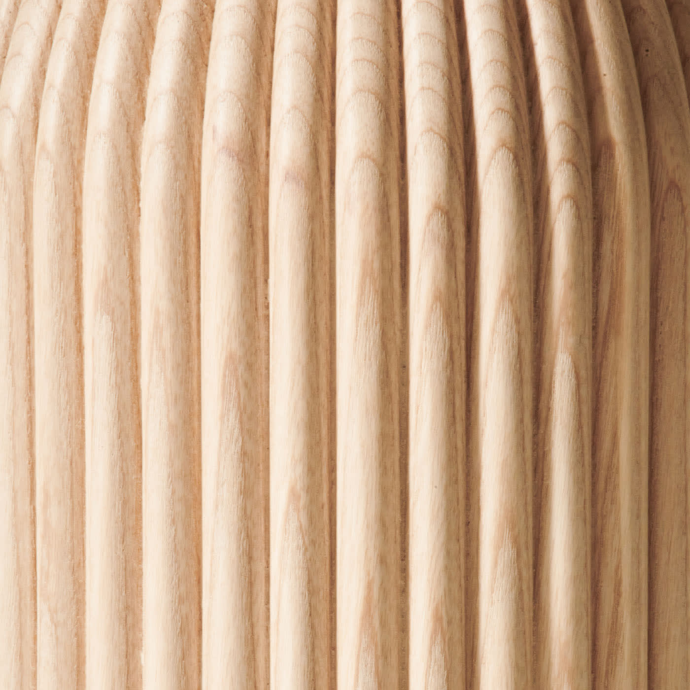 Журнальный стол Convesso из ясеня натурального цвета