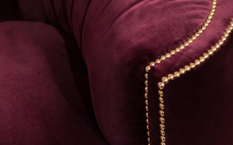 Изогнутый диван бордового цвета Premium Comfort