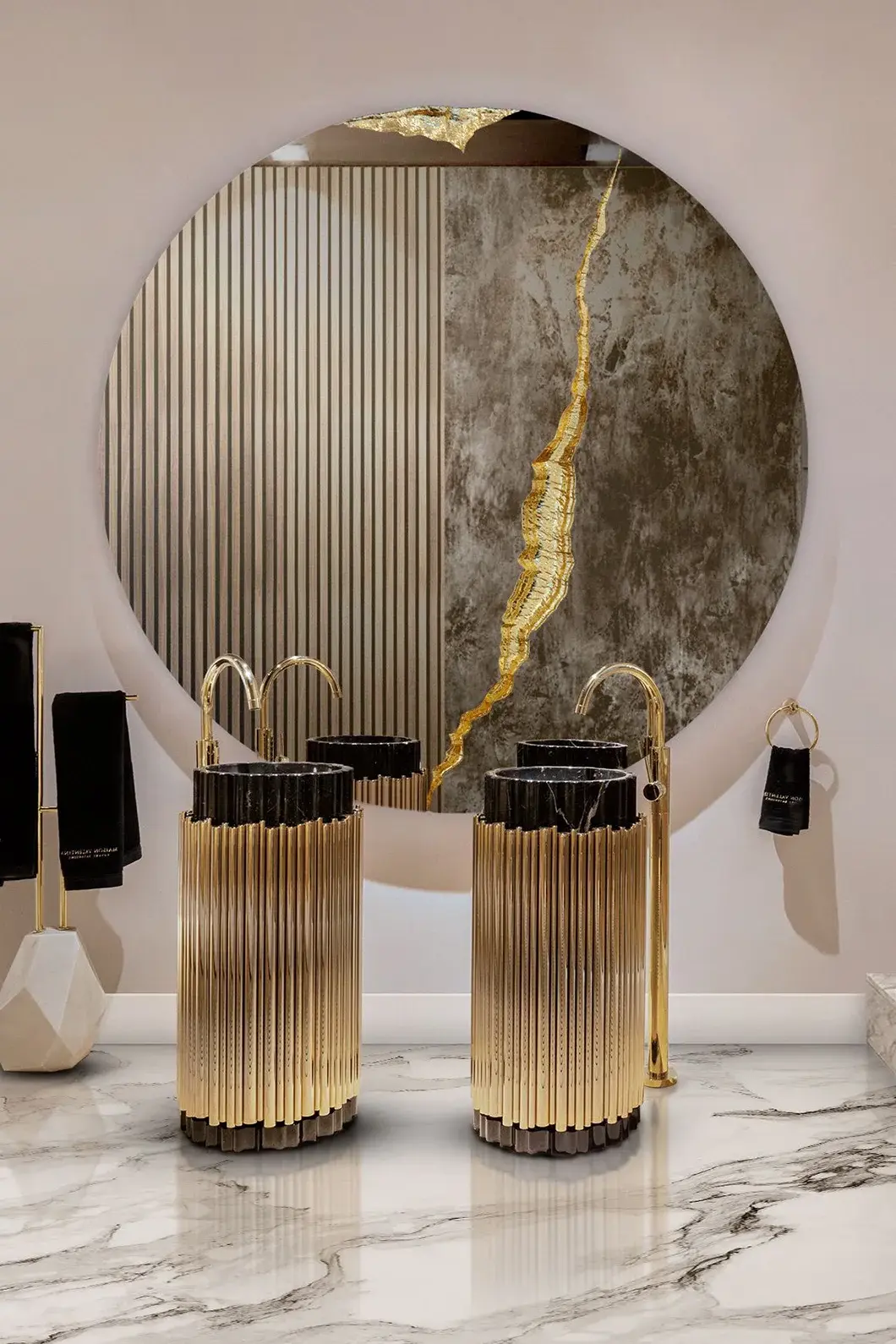 Пьедестал Harmony Black / Gold