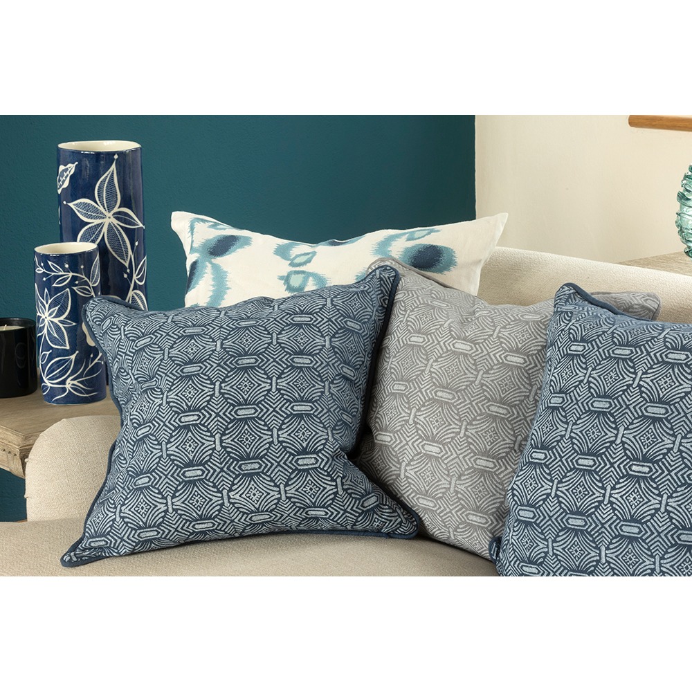 Подушка Pali Indigo 50 × 50