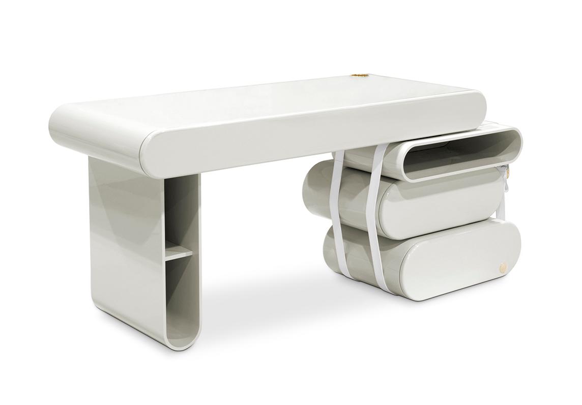 Детский письменный стол Fantasy Realm