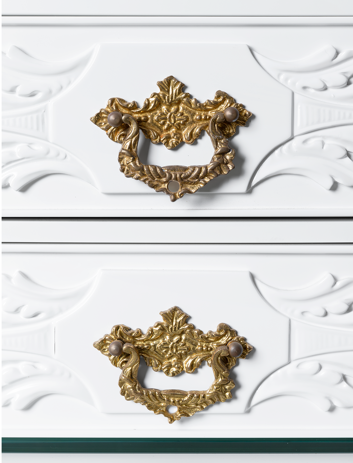 Буфет Miro White