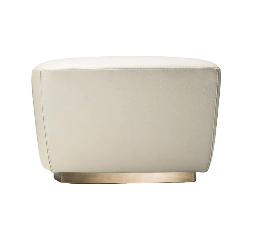 Пуф с бронзовым металлическим основанием