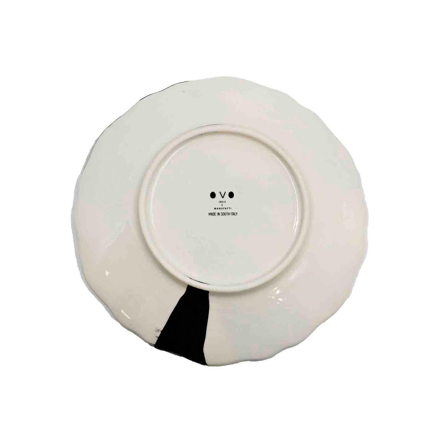 Тарелка керамическая ручной работы