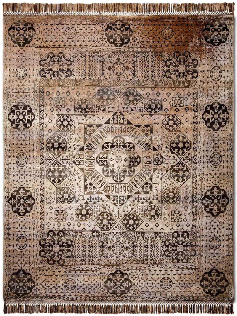 Роскошный ковер золотисто-сиреневого цвета