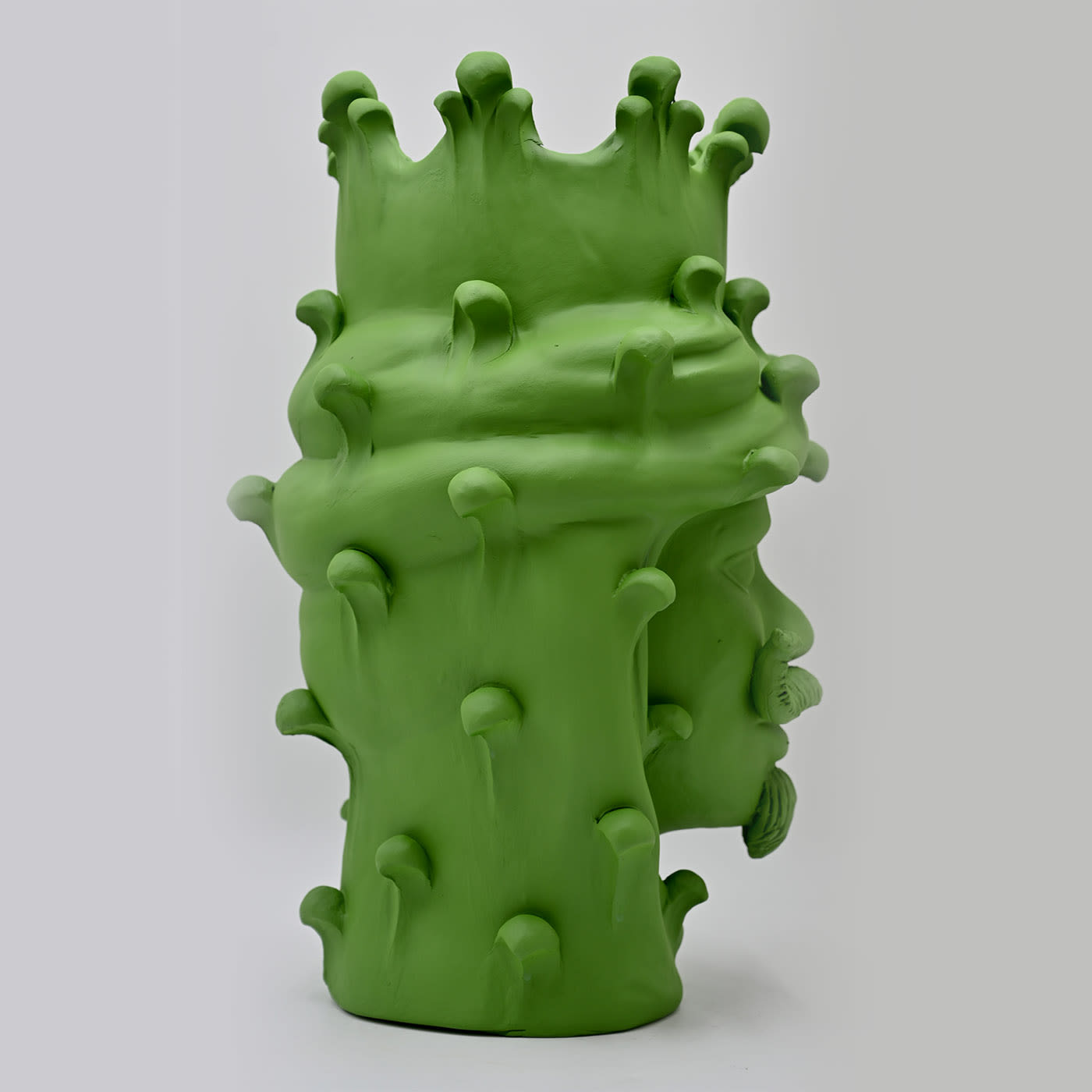 Скульптура матовая зеленая Moor's Head