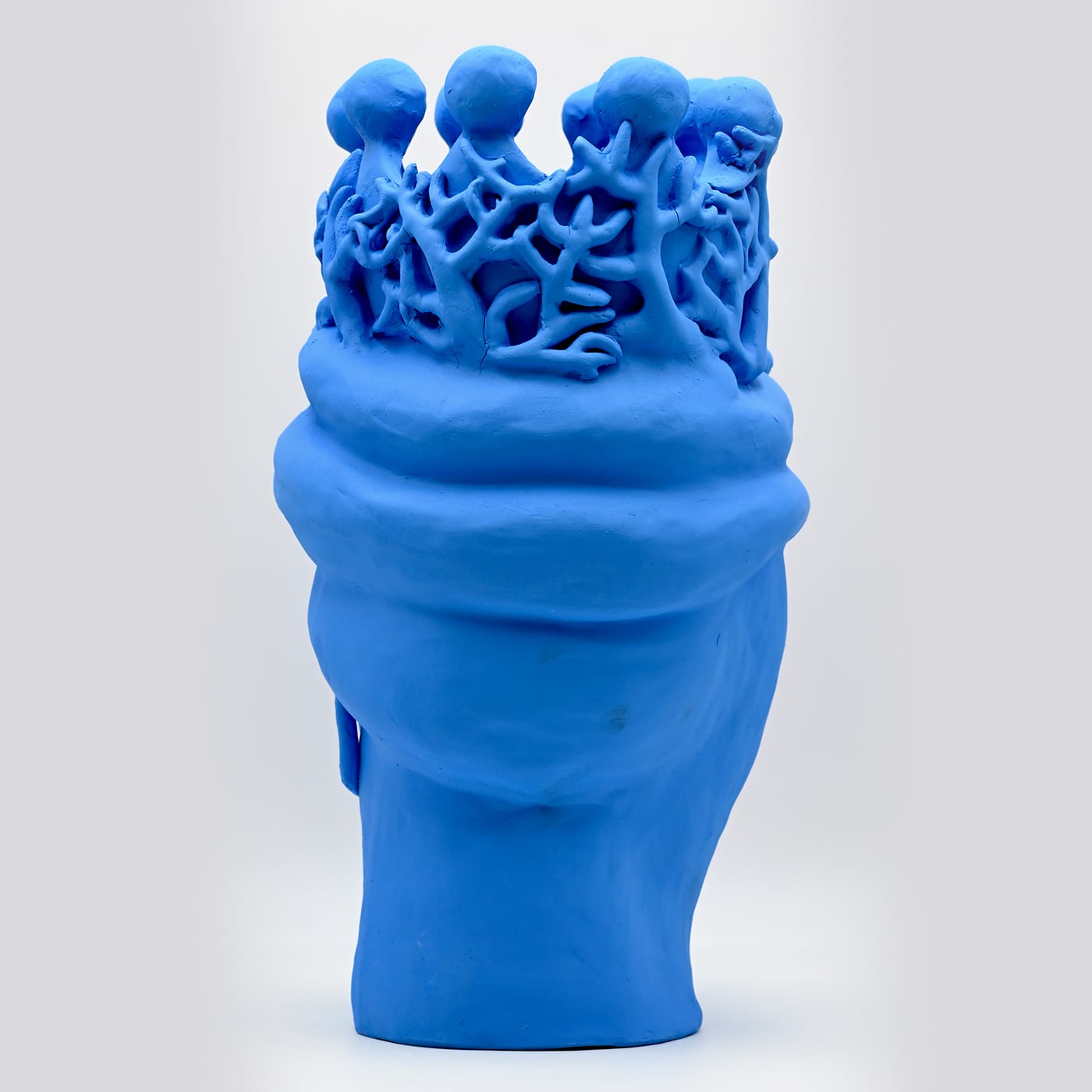 Скульптура голубая ручной работы Moor's Head