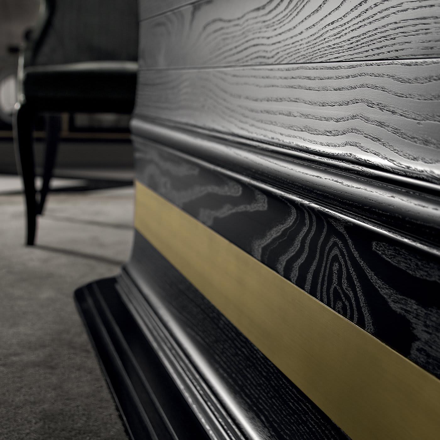 Обеденный стол Exclusive