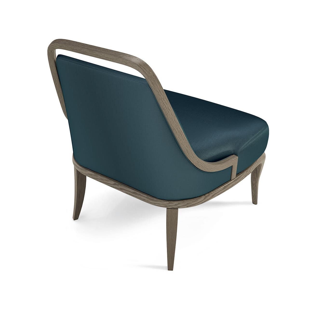 Кресло из зелёного бархата