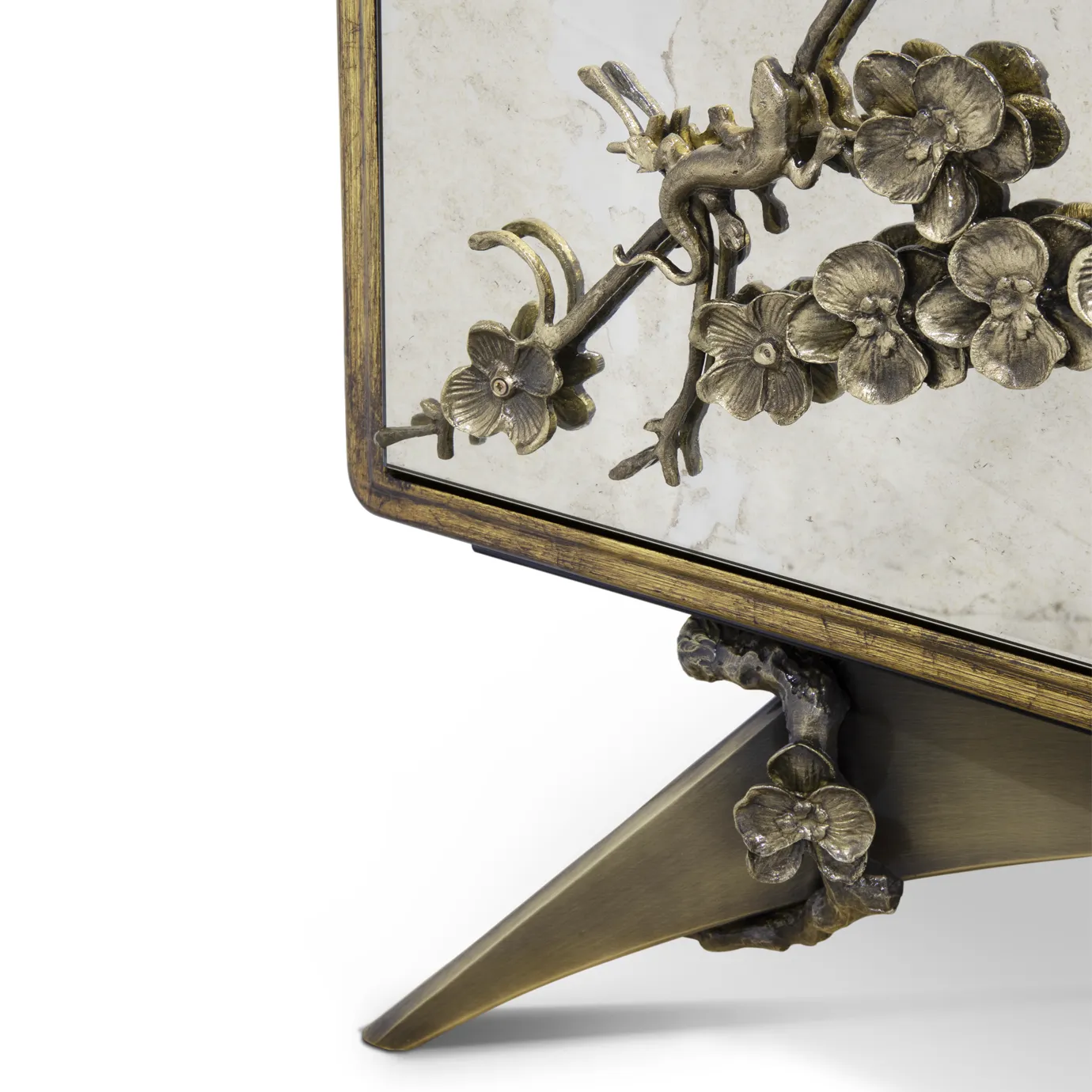 Шкаф с зеркальной патиной Mirage