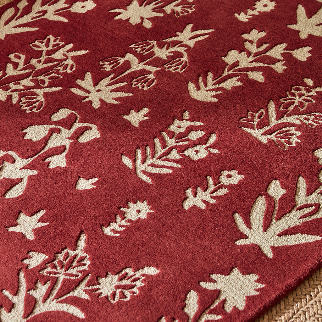 Жүн кілем Woodland Glade Damson Red 146800 | Өлшемі: 250 x 350 см
