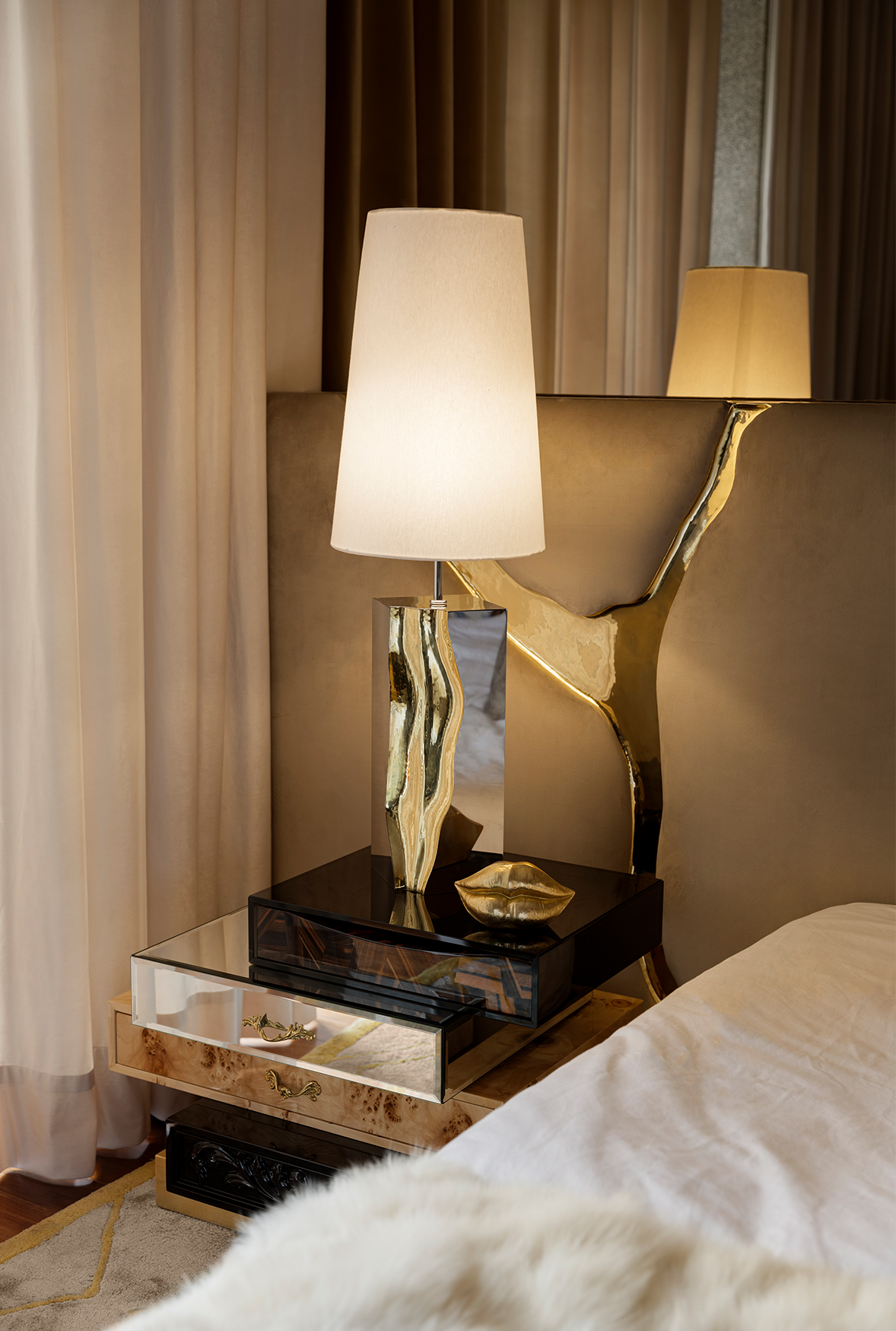 Изголовье Fissure White