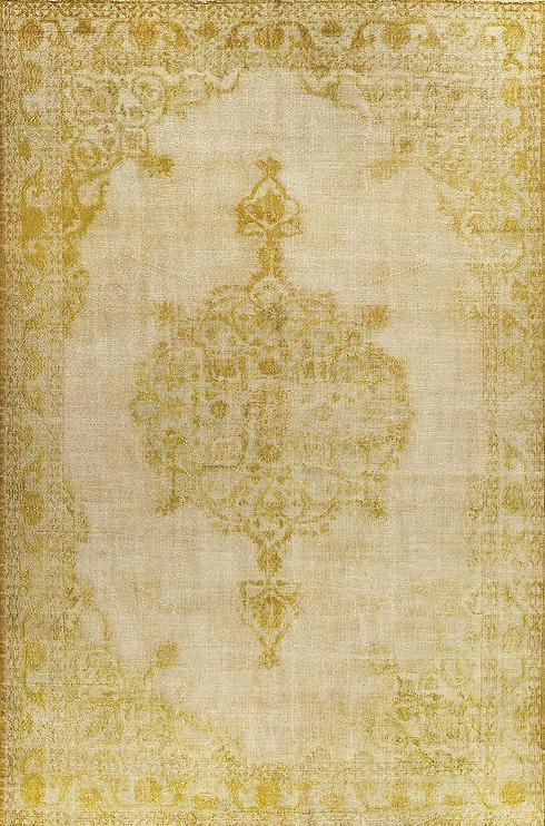 Винтажный ковер жёлтого цвета