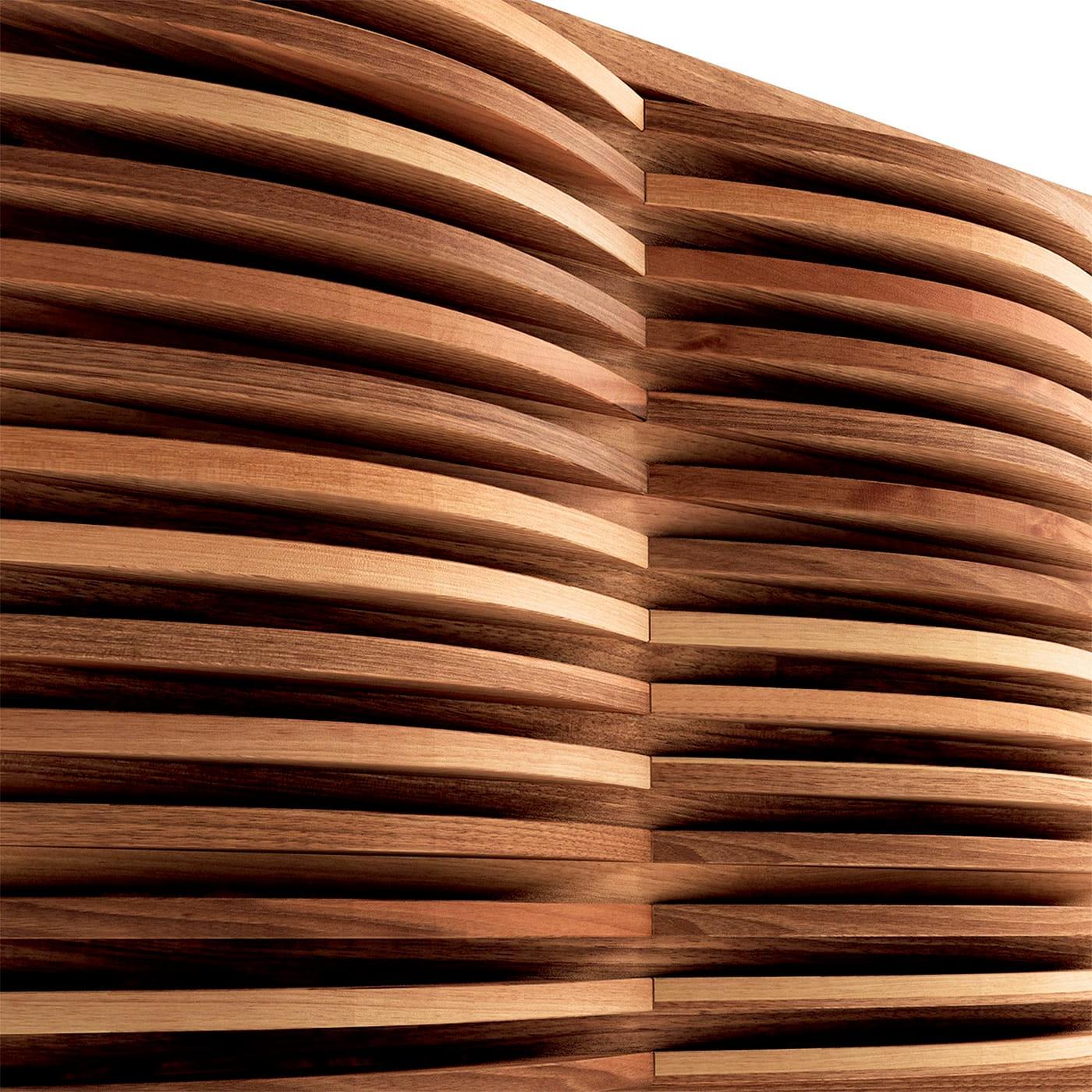 Буфет из массива грецкого ореха натурального цвета Onda