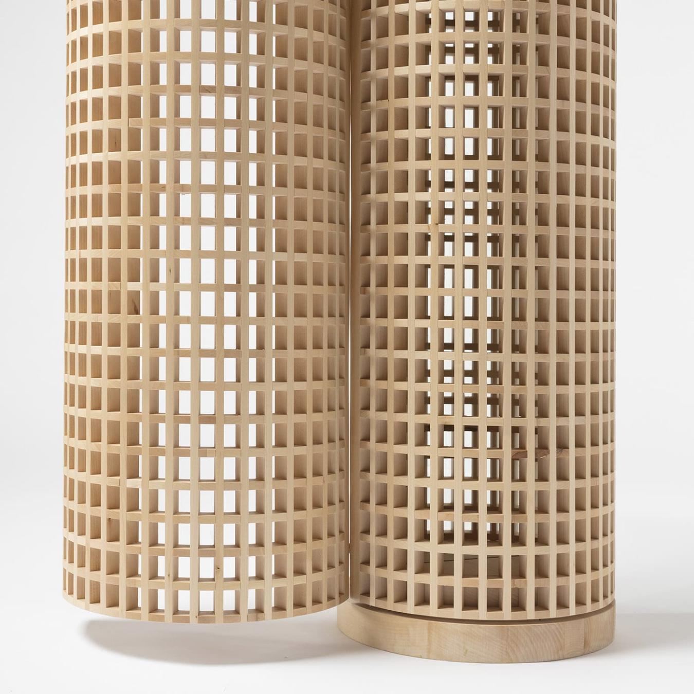 Авторское напольное зеркало из дерева