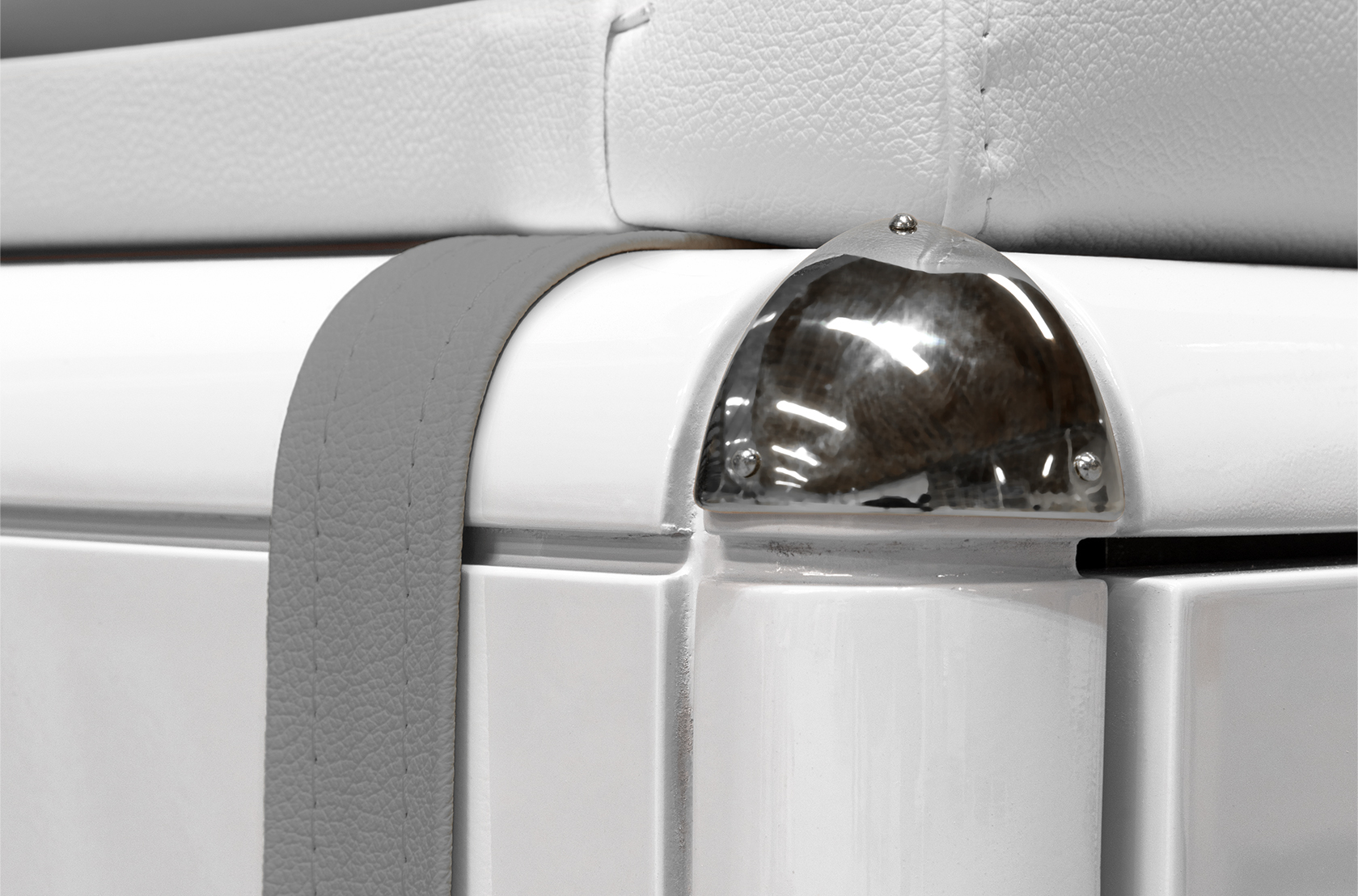 Комод-пеленатор Enchanted Changer