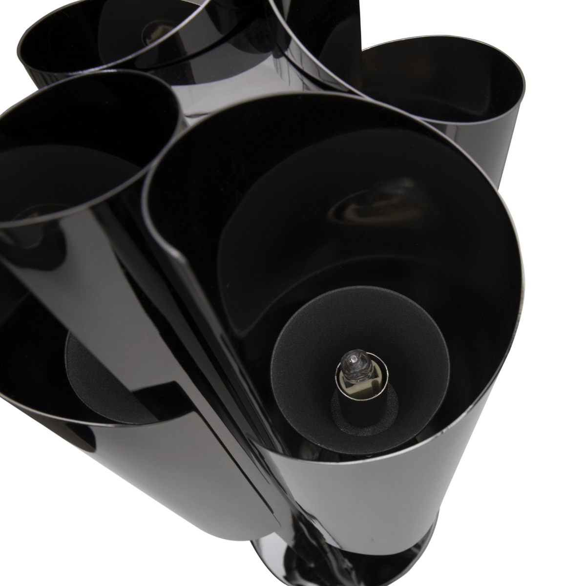 Настольная лампа из состаренной латуни