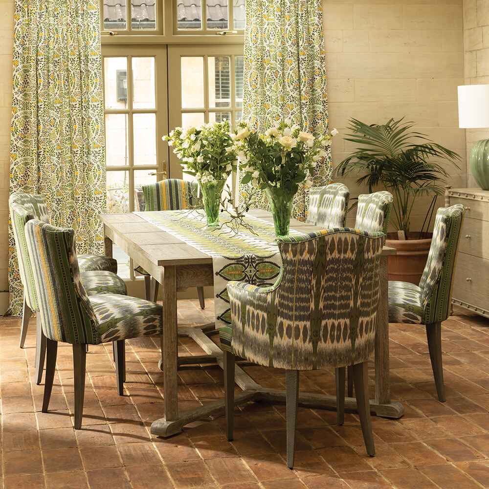 Обеденный стол Hawford Greyed Oak