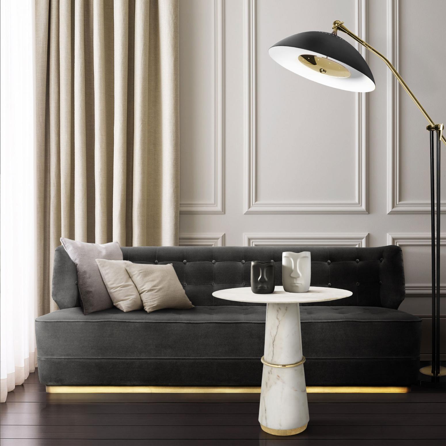 Журнальный столик из мрамора