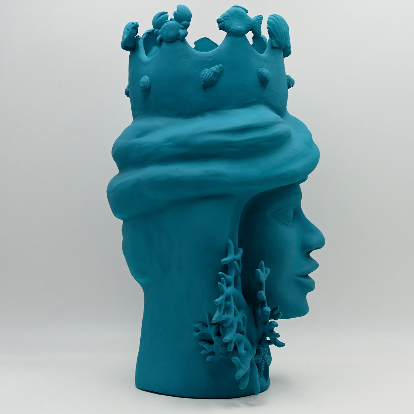 Скульптура цвета морской волны ручной работы Moor's Head