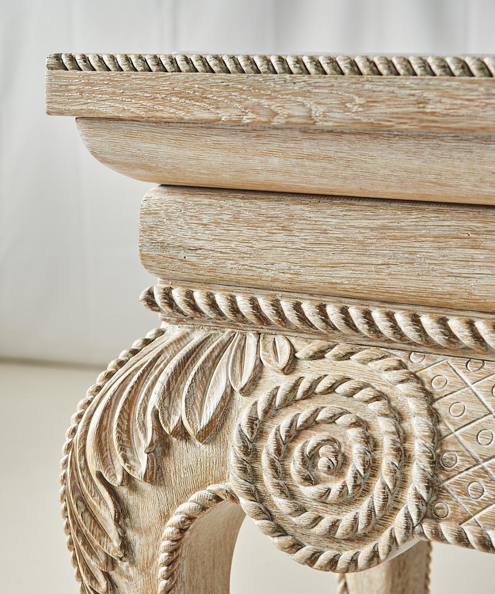 York Venetian White Oak мини-консоль