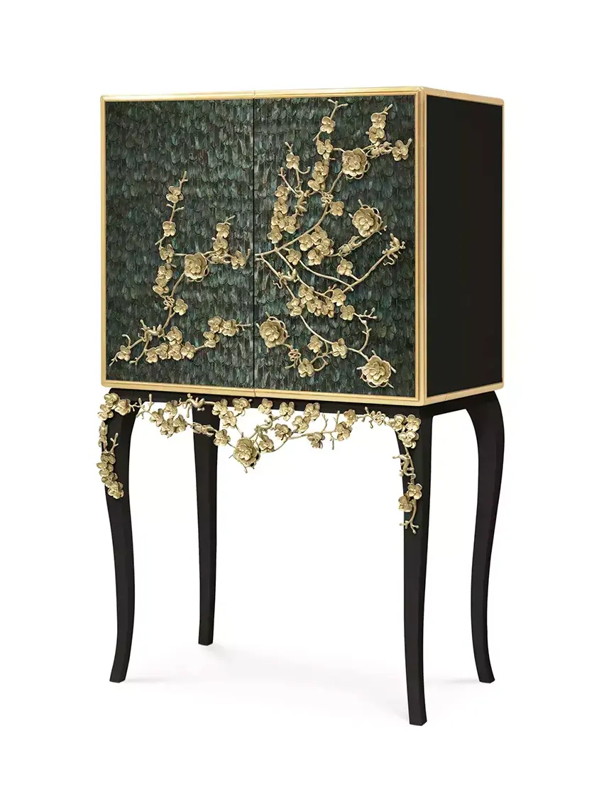 Барный шкаф с отделкой из перьев павлина Mirage