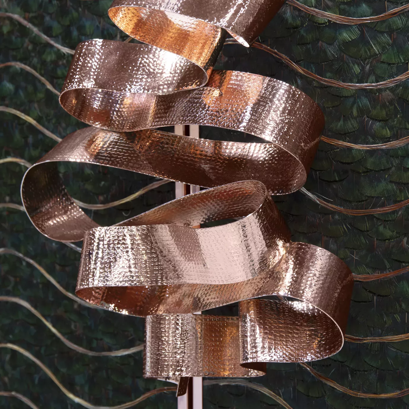 Шкаф с натуральными перьями Mirage