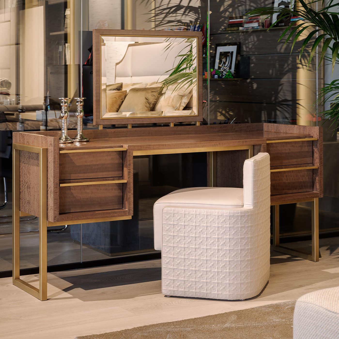 Кресло современное итальянское Plaza