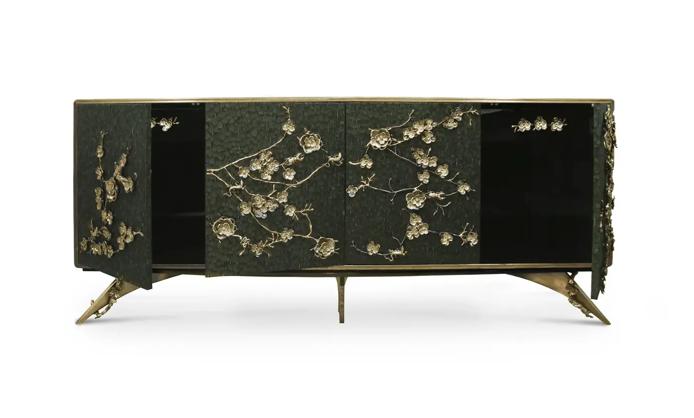 Шкаф с отделкой из перьев павлина Mirage