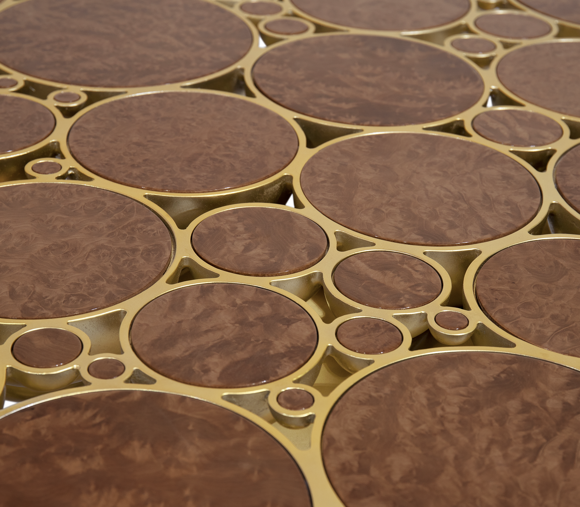 Обеденный стол Orbit Walnut Luxe