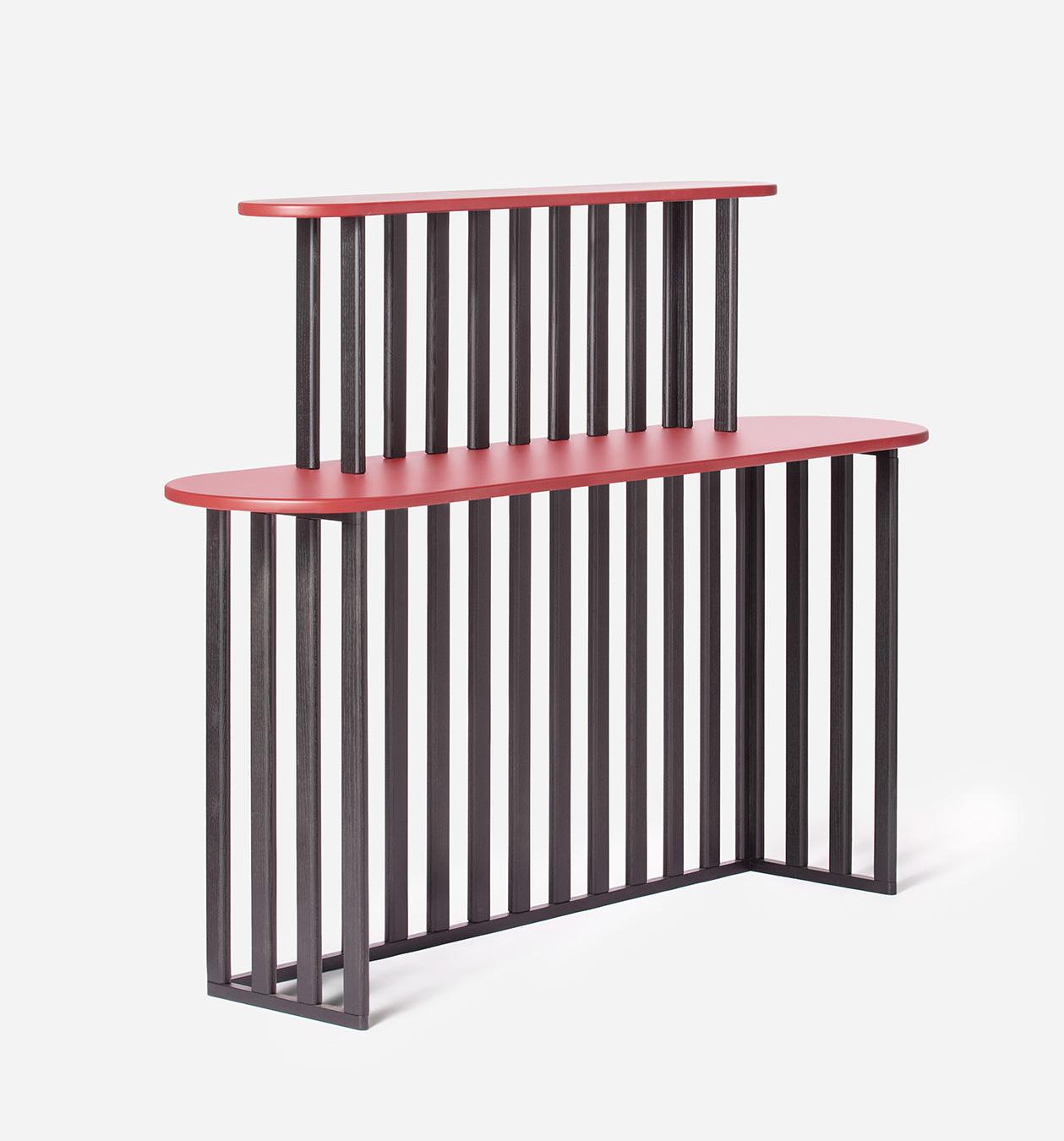 Черно-красная двухъярусная консоль