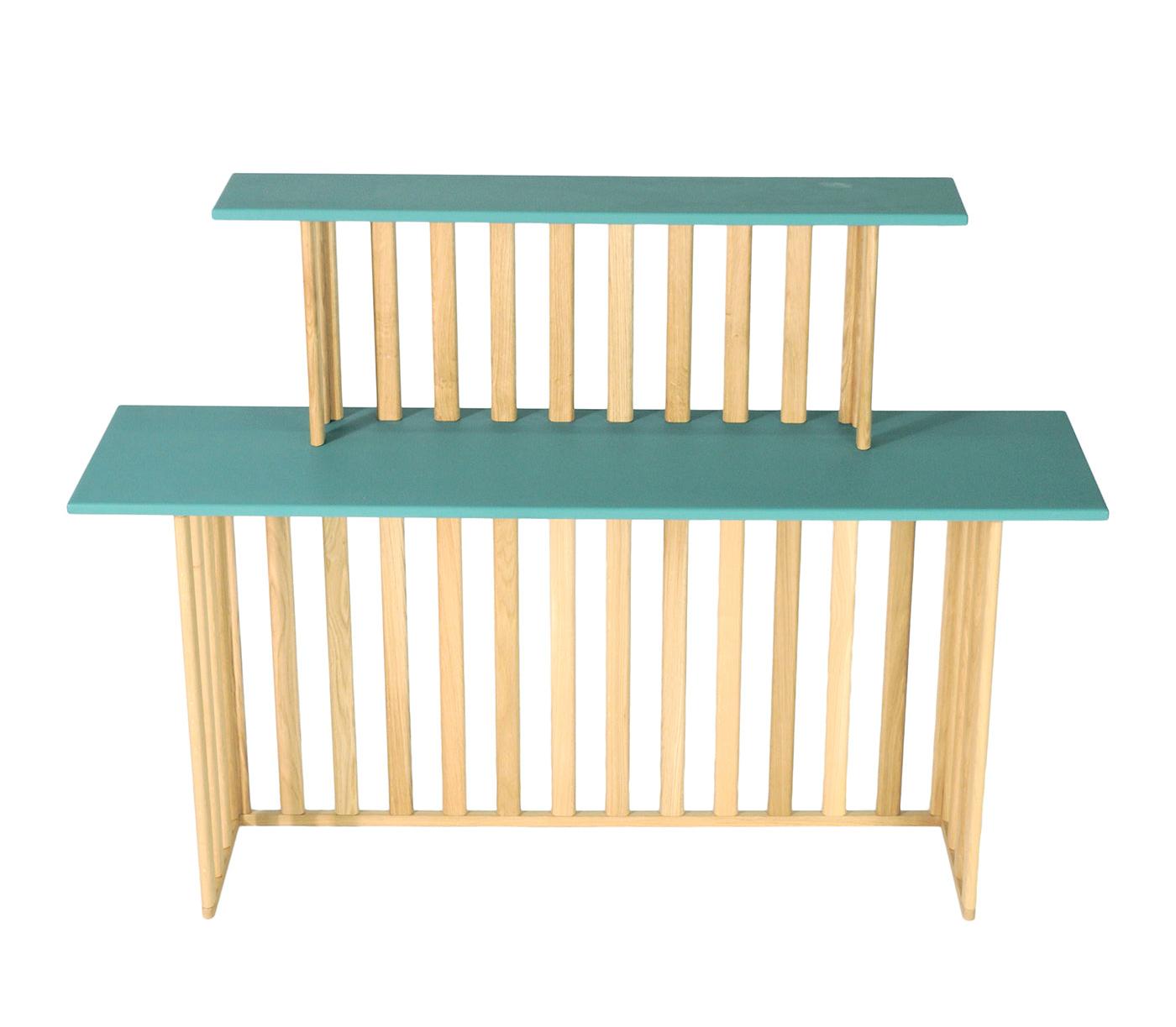 Зеленая многоуровневая консоль