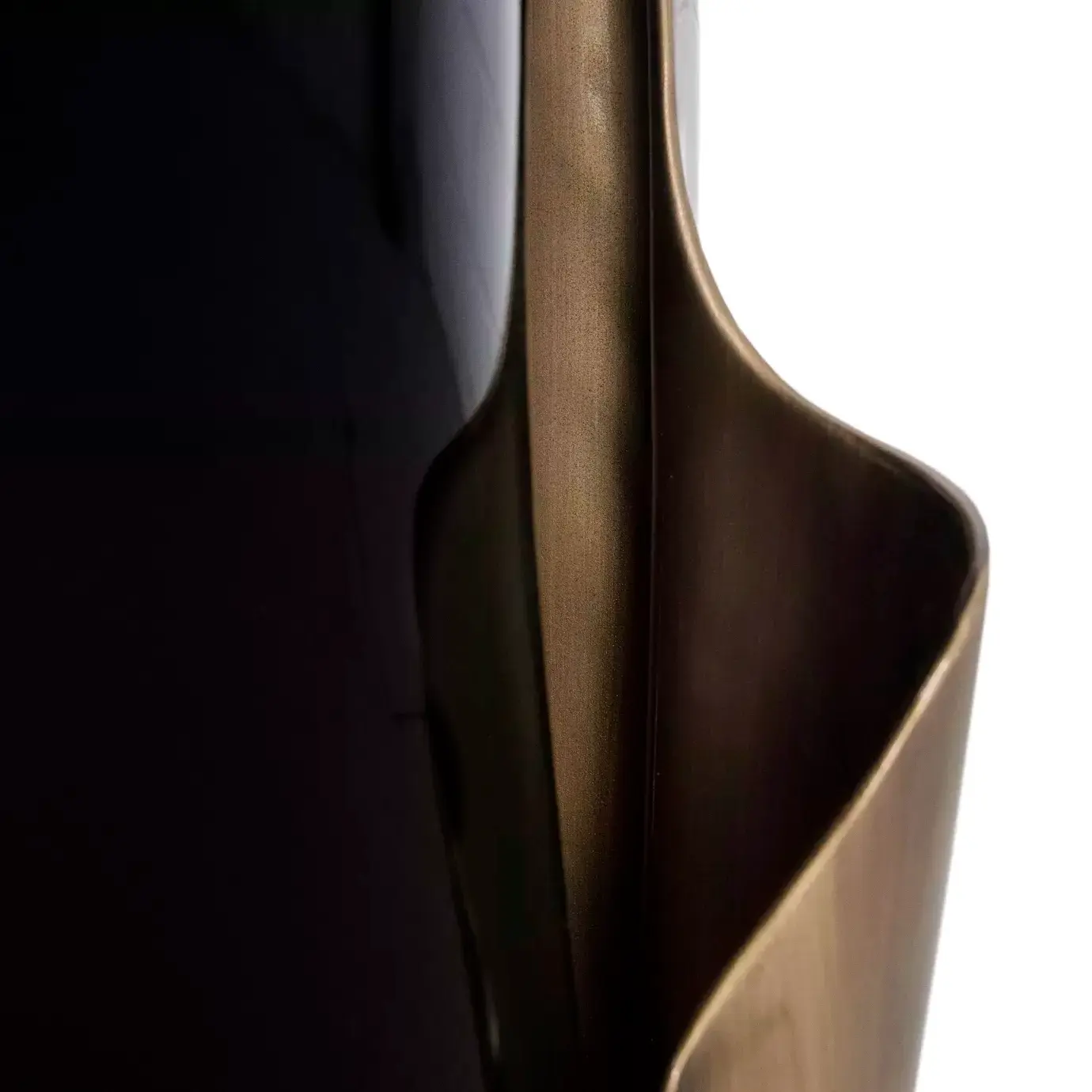 Приставной стол с патиной Solstice