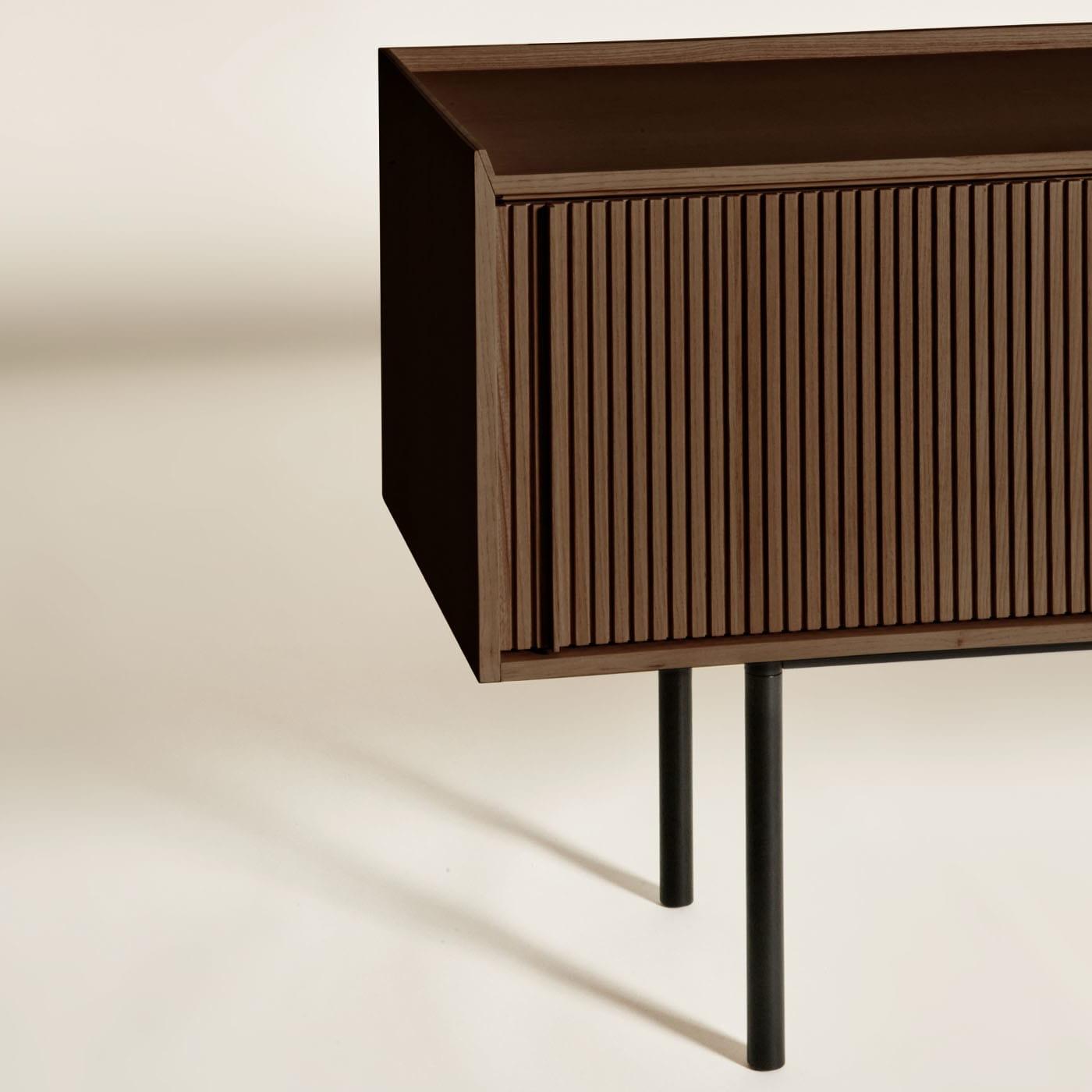 Высокий буфет на 2 двери коричневый Sipario