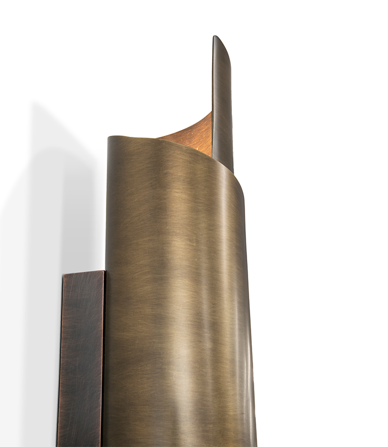 Настенное бра из состаренной латуни