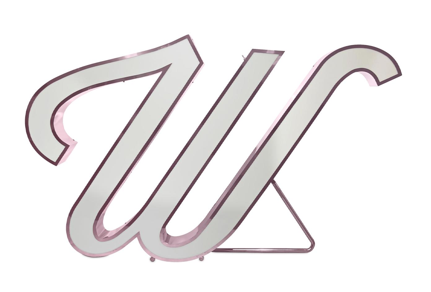 Декоративный светильник Wondrous Letter W