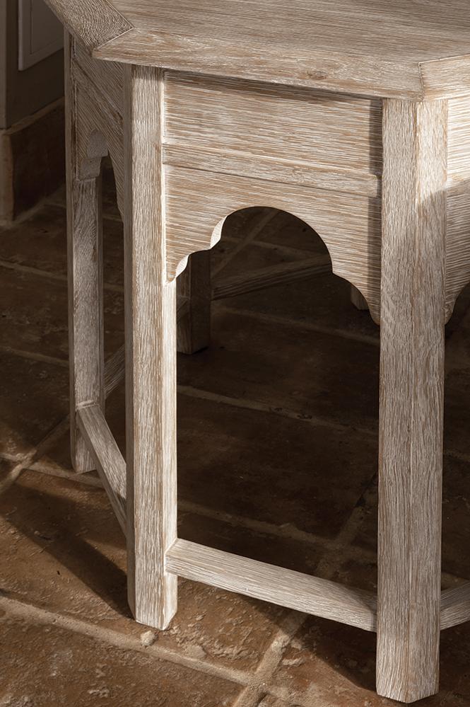 Приставной столик Tanjina Venetian White Oak