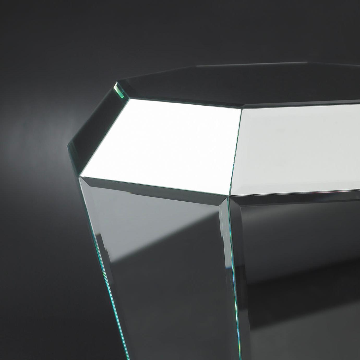 Колонна Diamante с зеркальным покрытием