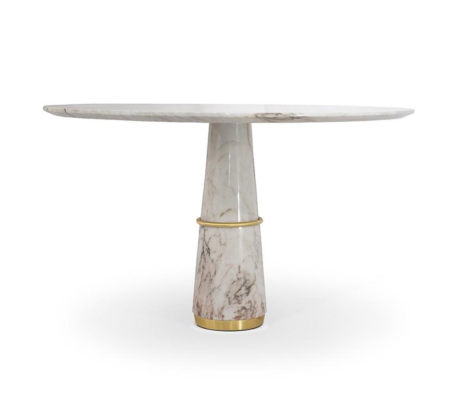 Обеденный стол из мрамора