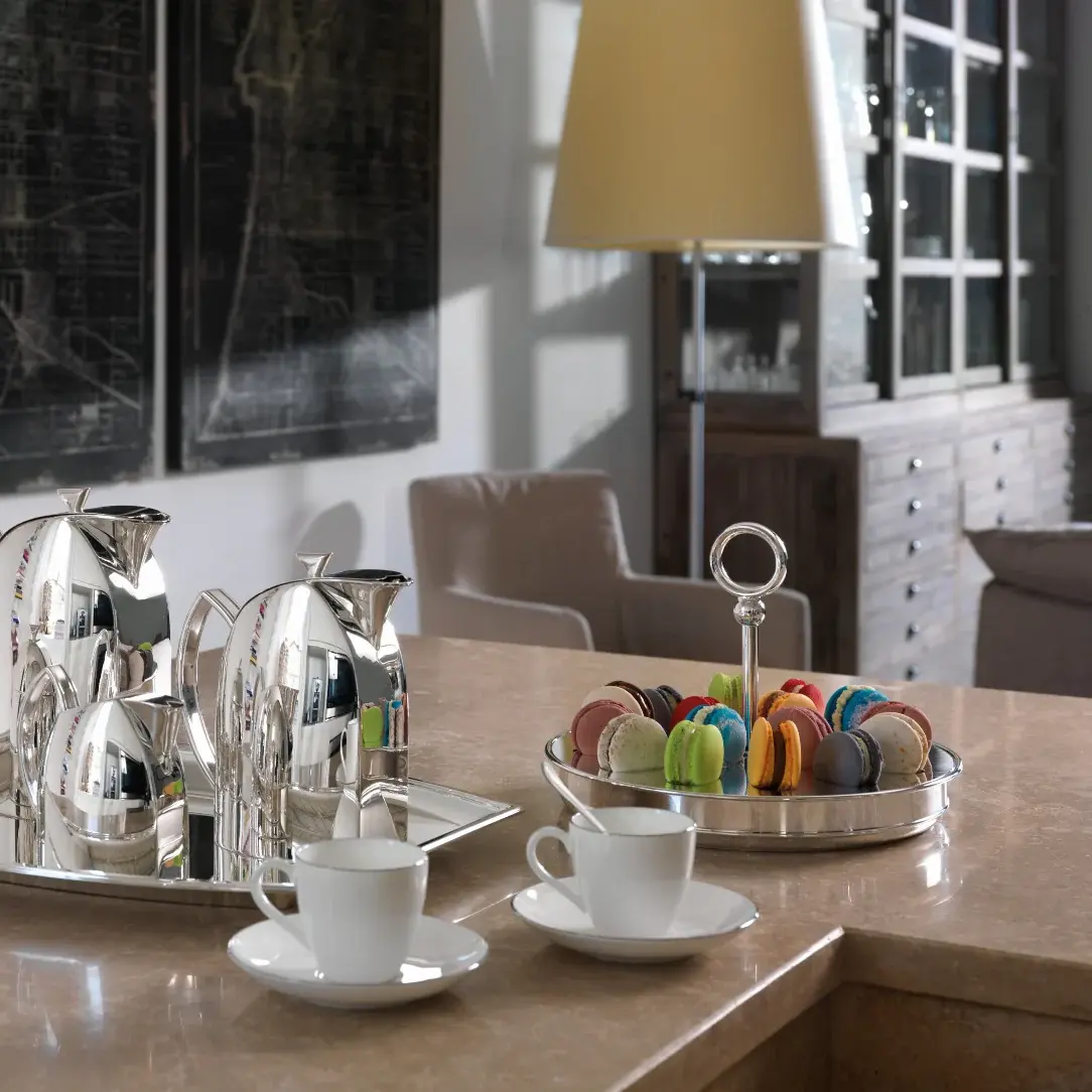 16 орындық макарун табақшасы Silver-Plated Macarons Tray
