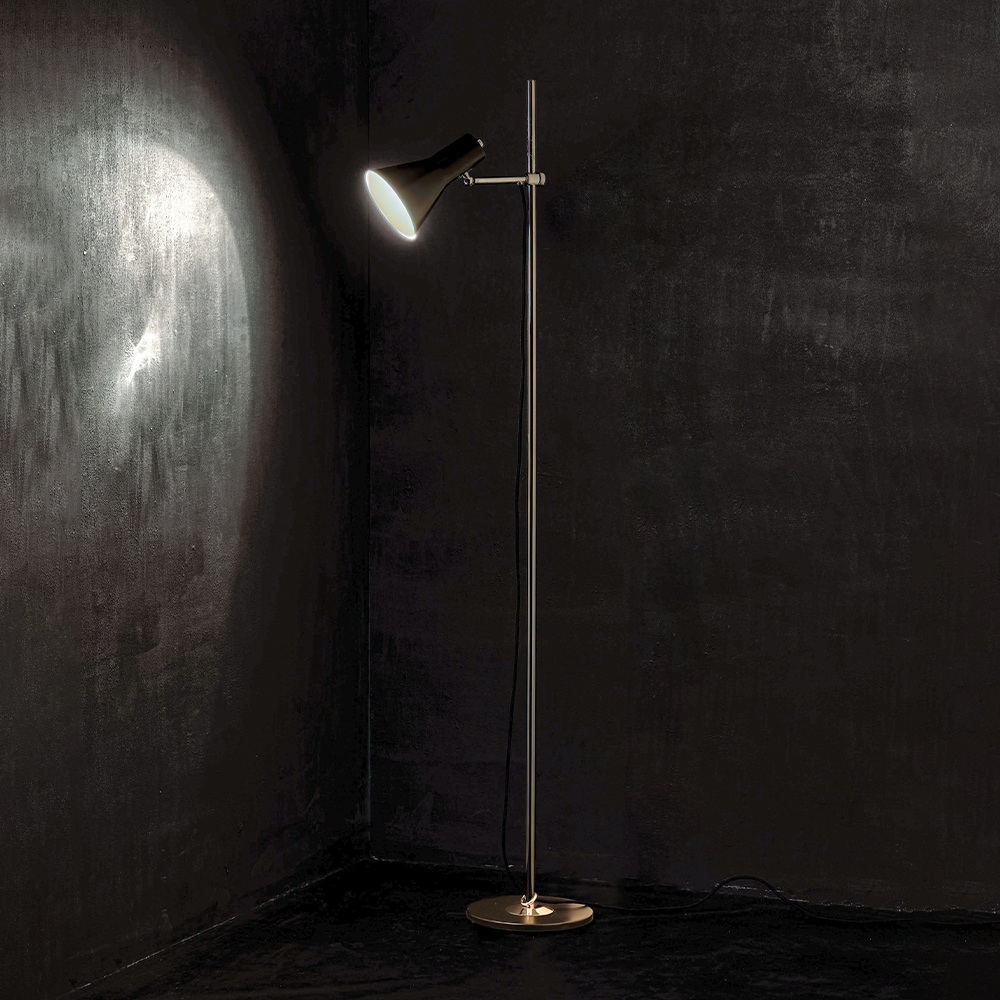 Торшер Adventurer