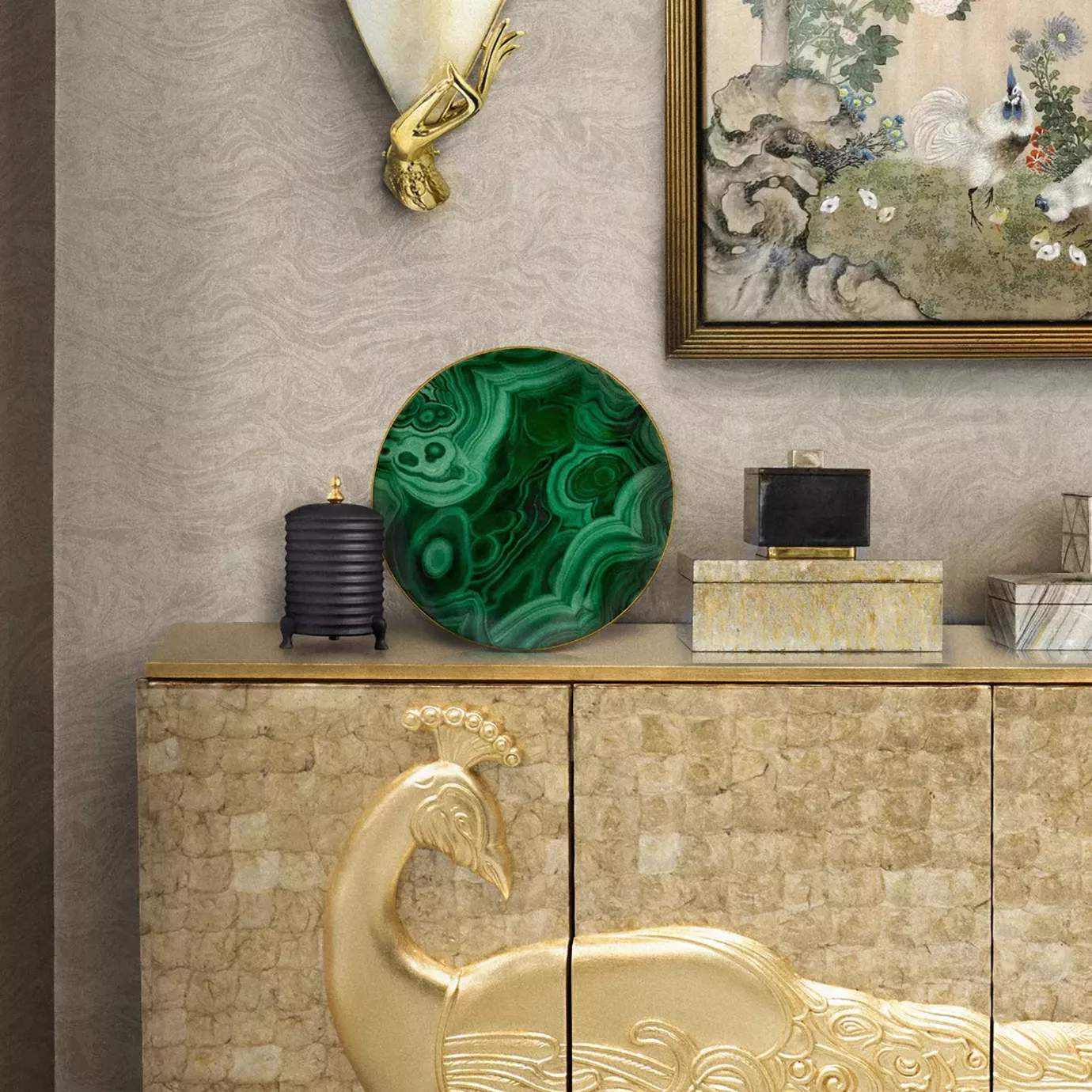 Шкаф с перламутровой отделкой Camilia