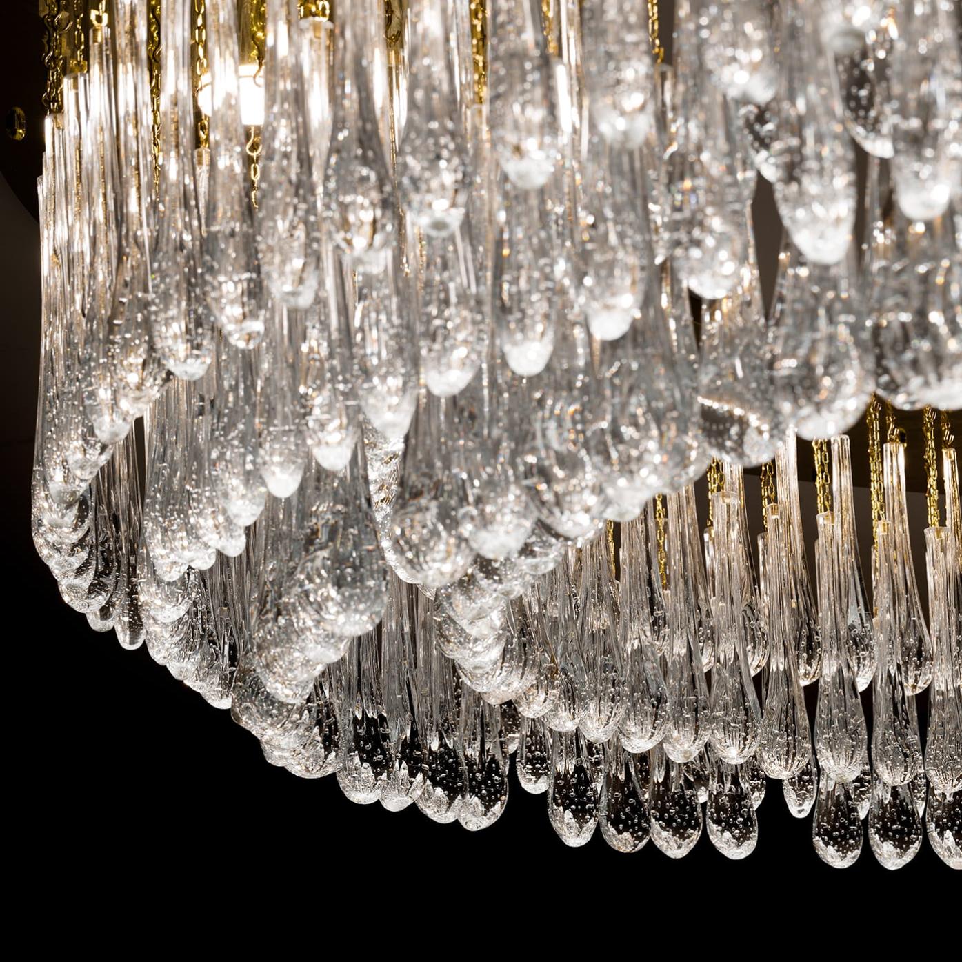 Овальная люстра с каплями Murano