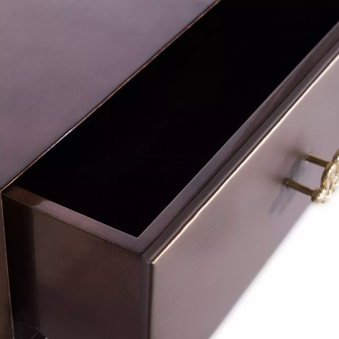 Консоль Untamed