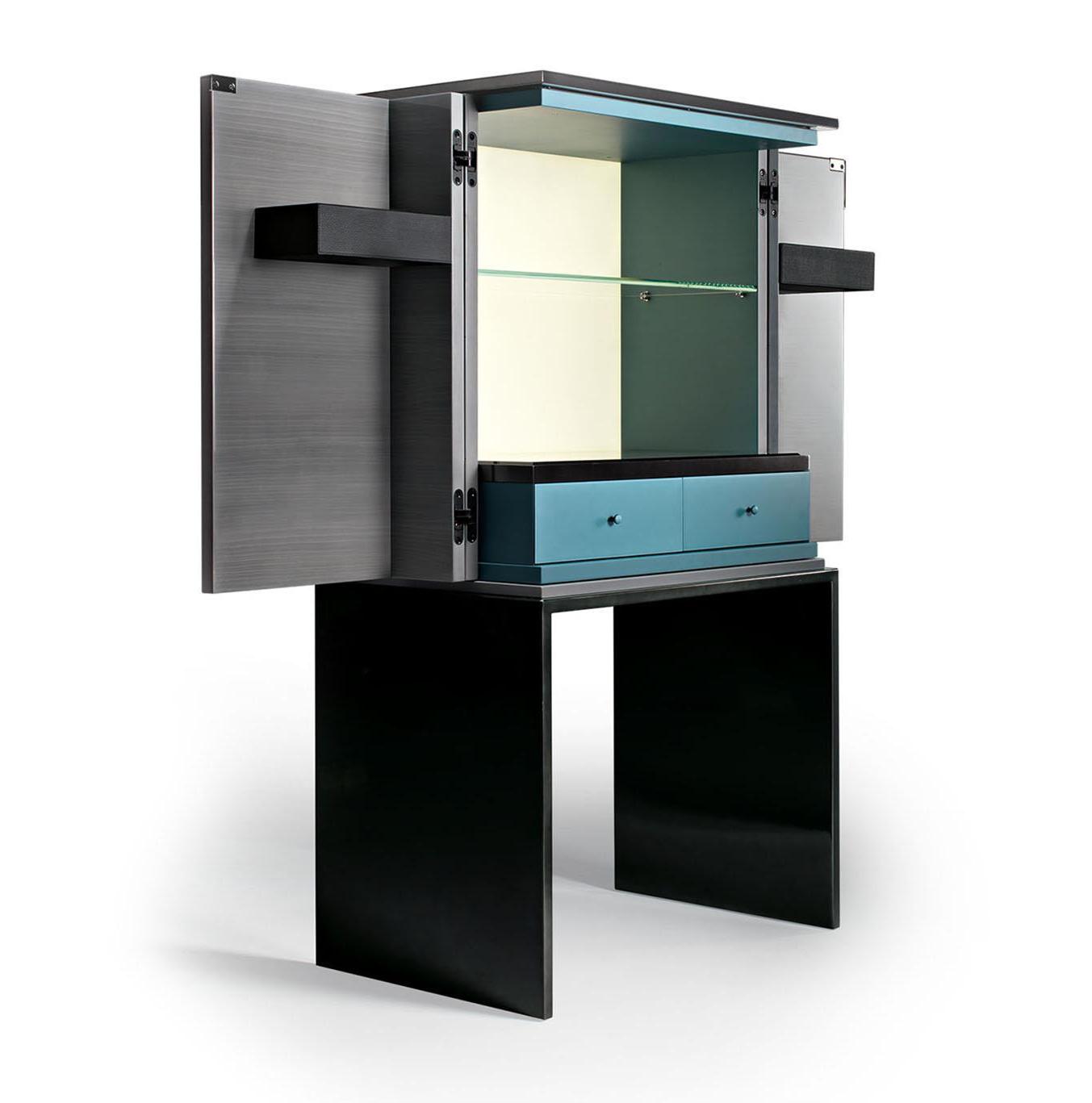 Барный шкаф из шпона кедра