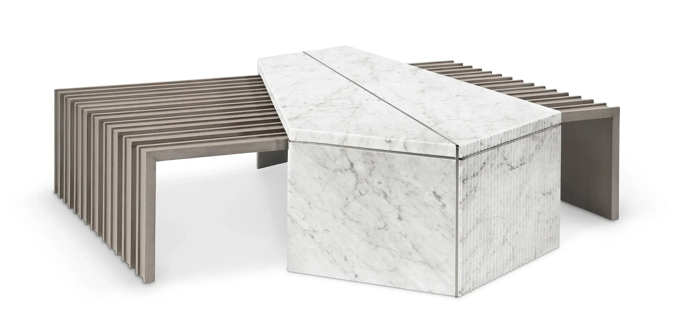 Центральный столик из дерева Monarch